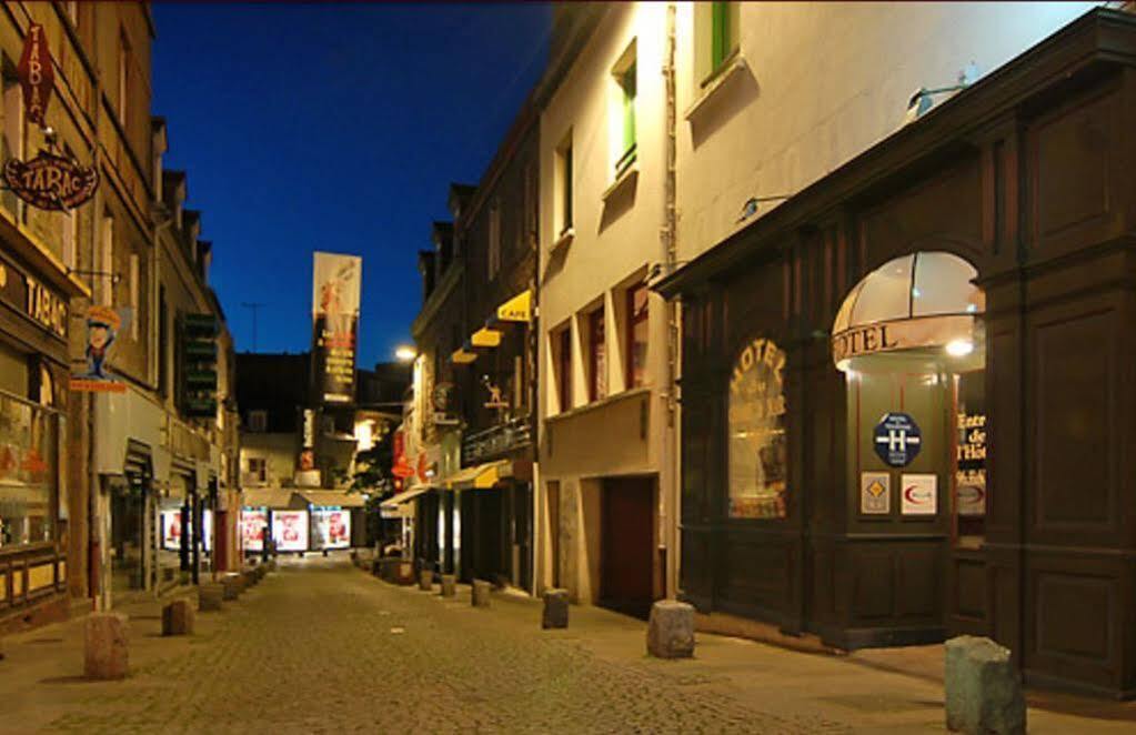 Contact Hotel Du Champ De Mars De 쎙브히육 외부 사진